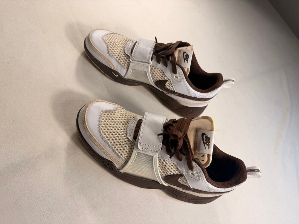 Nike Zoom Field Jaxx Travis Scott Light Chocolate